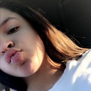 Meet your Posher, Marissa